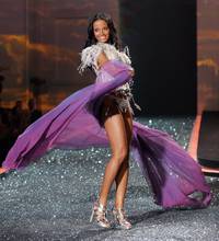 Кадр Показ мод Victoria's Secret 2009