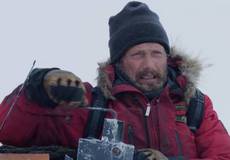 Мадс Миккельсен сражается за жизнь в триллере «Арктика»