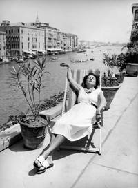 Кадр Peggy Guggenheim: Art Addict