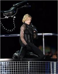 Кадр Madonna: The Confessions Tour Live from London