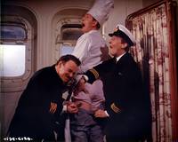 Кадр Carry on Cruising