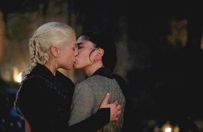"Будинок дракона" під ударом критики через скандальний поцілунок в останньому епізоді